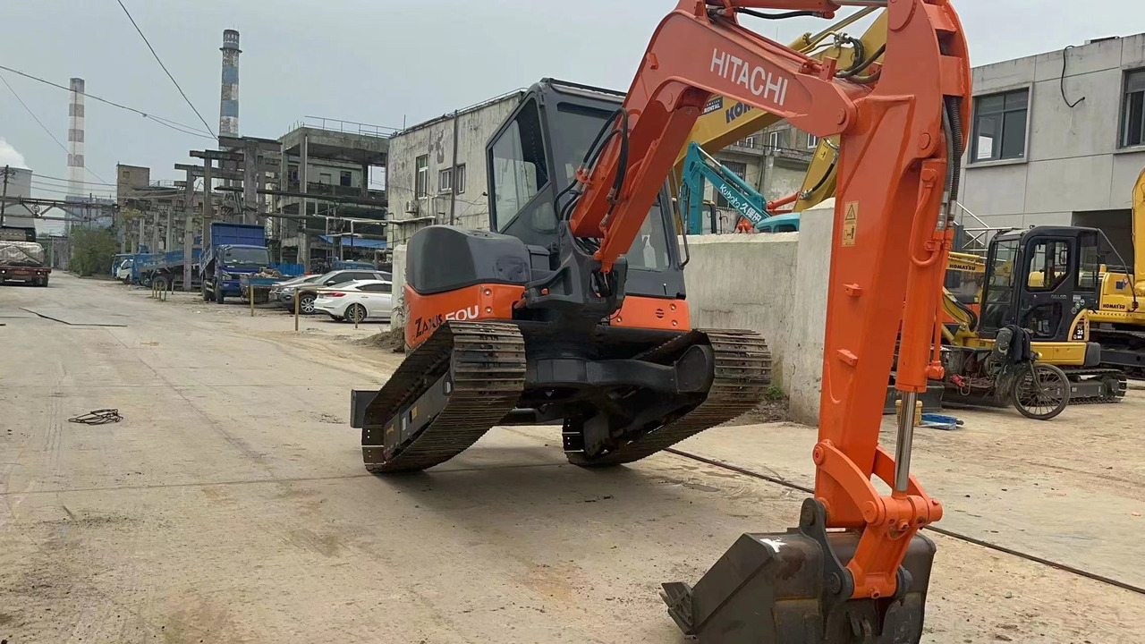 HITACHI ZX50U-2 - Міні-екскаватор: фото 5 HITACHI ZX50U-2 - Міні-екскаватор: фото 5