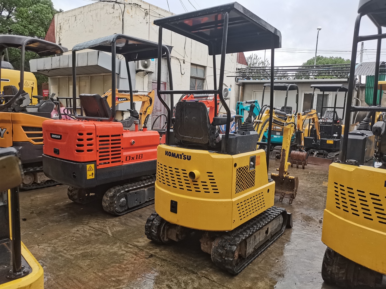 KOMATSU PC15MR - Міні-екскаватор: фото 4 KOMATSU PC15MR - Міні-екскаватор: фото 4