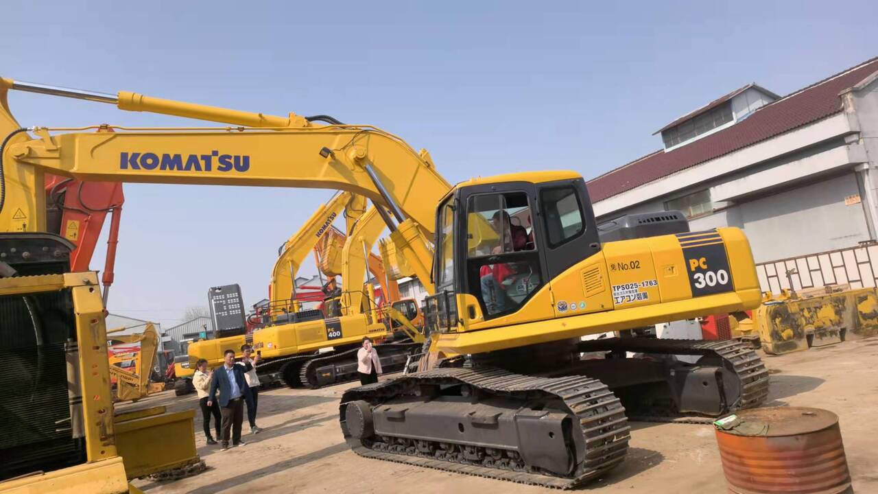 KOMATSU PC300-7 - Гусеничний екскаватор: фото 4 KOMATSU PC300-7 - Гусеничний екскаватор: фото 4