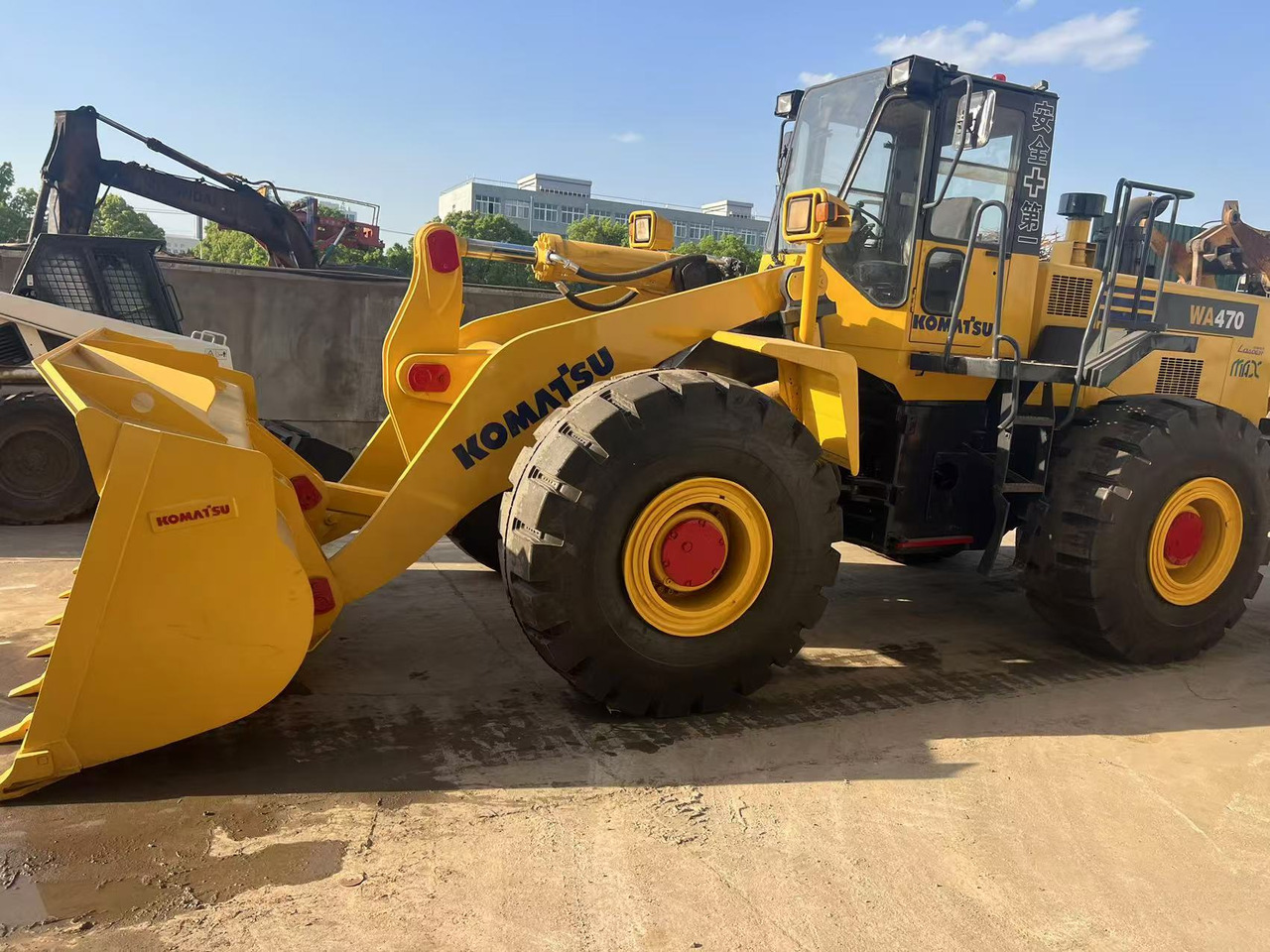 Komatsu WA470-3 - Колісний навантажувач: фото 1 Komatsu WA470-3 - Колісний навантажувач: фото 1