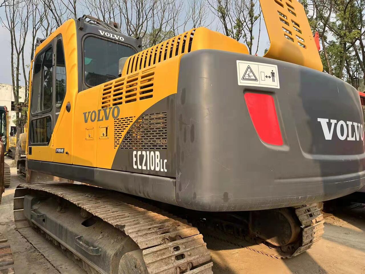 VOLVO EC210BLC - Гусеничний екскаватор: фото 3 VOLVO EC210BLC - Гусеничний екскаватор: фото 3