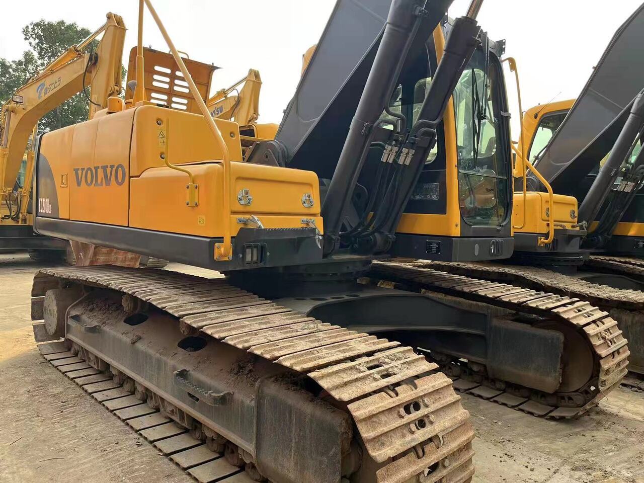 VOLVO EC210BLC - Гусеничний екскаватор: фото 1 VOLVO EC210BLC - Гусеничний екскаватор: фото 1