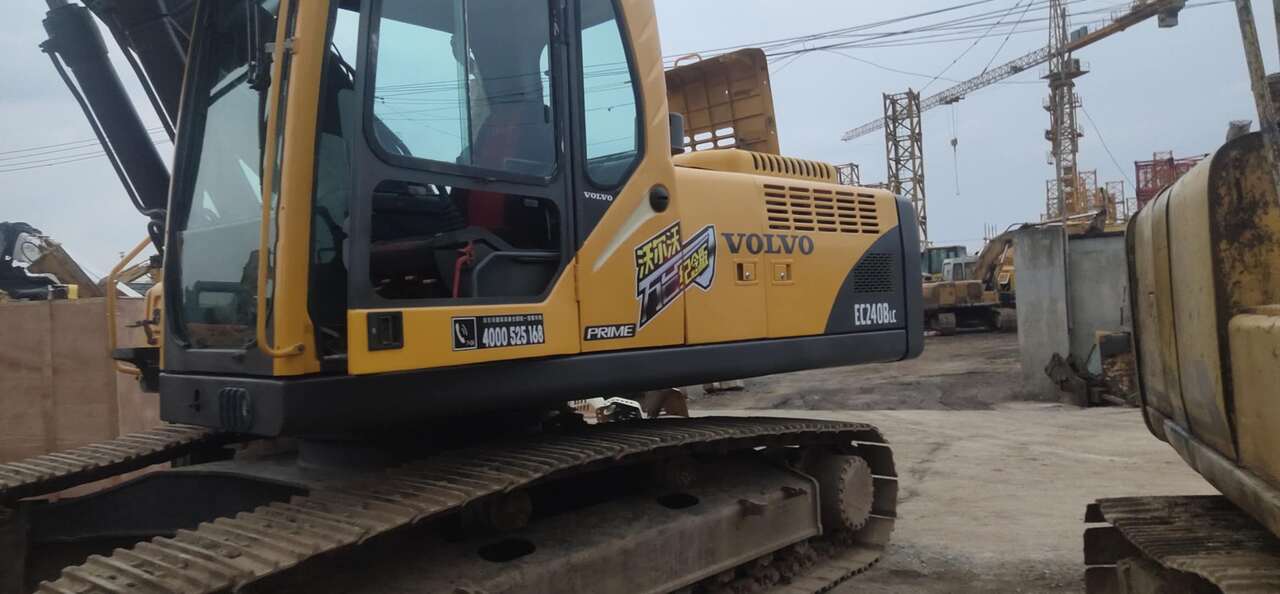 VOLVO EC240BLC - Гусеничний екскаватор: фото 2 VOLVO EC240BLC - Гусеничний екскаватор: фото 2