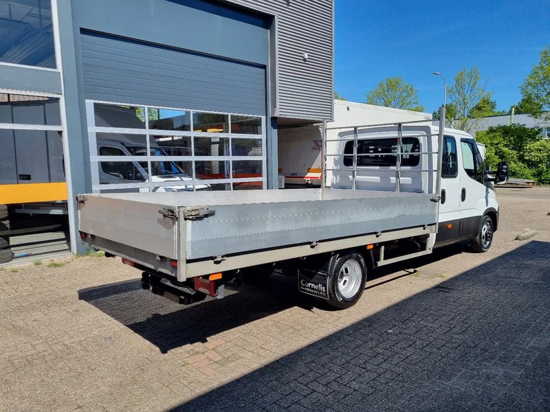 Iveco Daily 35C18 3.0D DC 6 zits Open laadbak 4.10m EURO 6 - Легка бортова вантажівка, Вантажопасажирський фургон: фото 2 Iveco Daily 35C18 3.0D DC 6 zits Open laadbak 4.10m EURO 6 - Легка бортова вантажівка, Вантажопасажирський фургон: фото 2