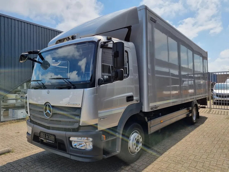 Mercedes-Benz Atego 1218 Koffer/ Ladebordwand/ Airco/ Grau Metallic - Вантажівка з закритим кузовом: фото 5 Mercedes-Benz Atego 1218 Koffer/ Ladebordwand/ Airco/ Grau Metallic - Вантажівка з закритим кузовом: фото 5