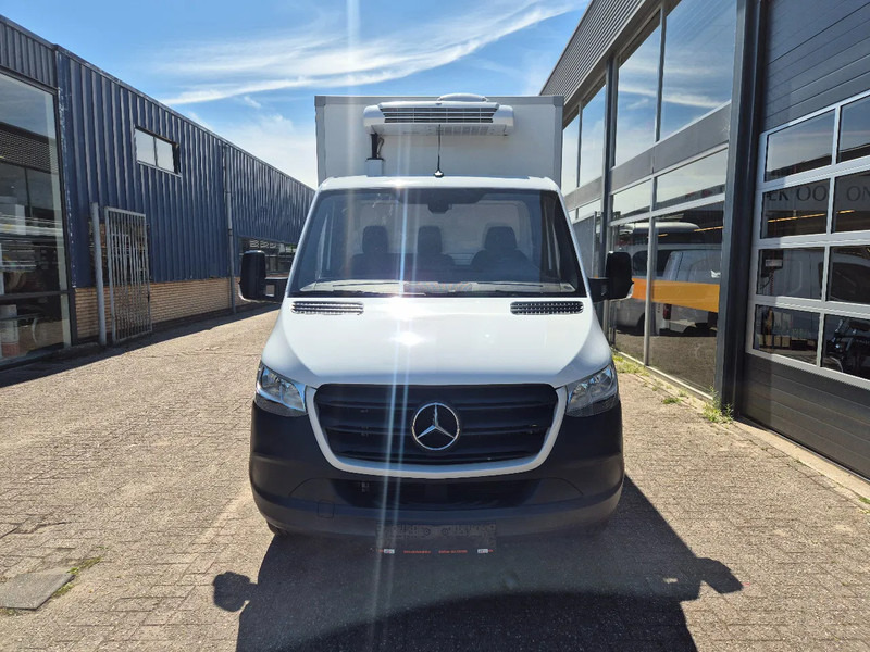 Mercedes-Benz Sprinter 315 CDI/ Kuhlkoffer/ TK V300 MAX/ LBW/ Stby230 - Фургон-рефрижератор: фото 4 Mercedes-Benz Sprinter 315 CDI/ Kuhlkoffer/ TK V300 MAX/ LBW/ Stby230 - Фургон-рефрижератор: фото 4
