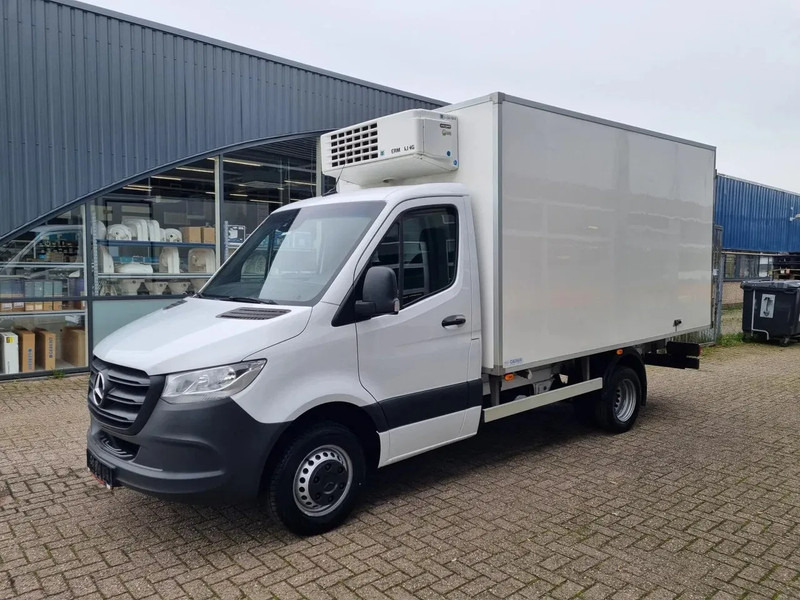 Mercedes-Benz Sprinter 516 CDI THERMOKING V500 MAX MT/ -20+20 STANDBY 380V - Фургон-рефрижератор: фото 4 Mercedes-Benz Sprinter 516 CDI THERMOKING V500 MAX MT/ -20+20 STANDBY 380V - Фургон-рефрижератор: фото 4