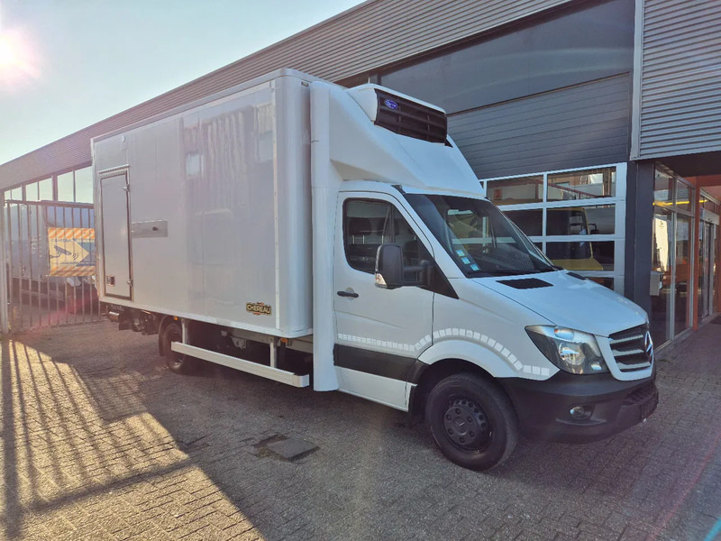 Mercedes-Benz Sprinter 519 CDI 3.0 V6 Koelkoffer LBW 1000 KG Xarios 500 st 230V Chereau Euro 6 - Фургон-рефрижератор: фото 1 Mercedes-Benz Sprinter 519 CDI 3.0 V6 Koelkoffer LBW 1000 KG Xarios 500 st 230V Chereau Euro 6 - Фургон-рефрижератор: фото 1