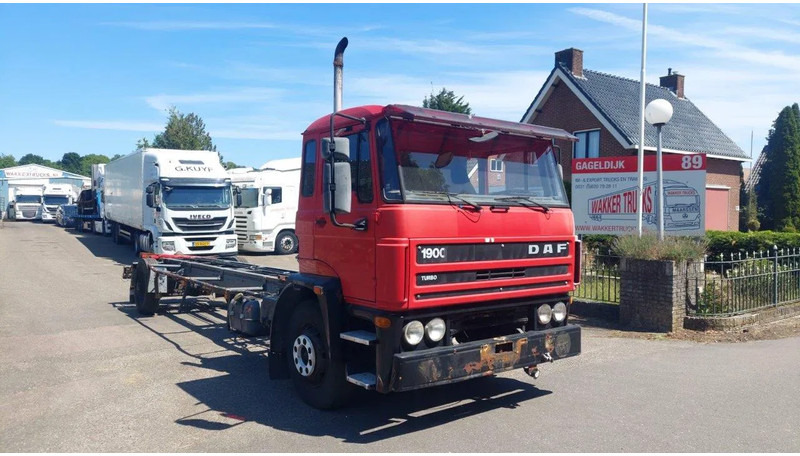 DAF 1900 4X2 HOLLAND TUCK FULL STEEL SUSPENSION MANUAL GEARBOX - Вантажівка шасі: фото 3 DAF 1900 4X2 HOLLAND TUCK FULL STEEL SUSPENSION MANUAL GEARBOX - Вантажівка шасі: фото 3