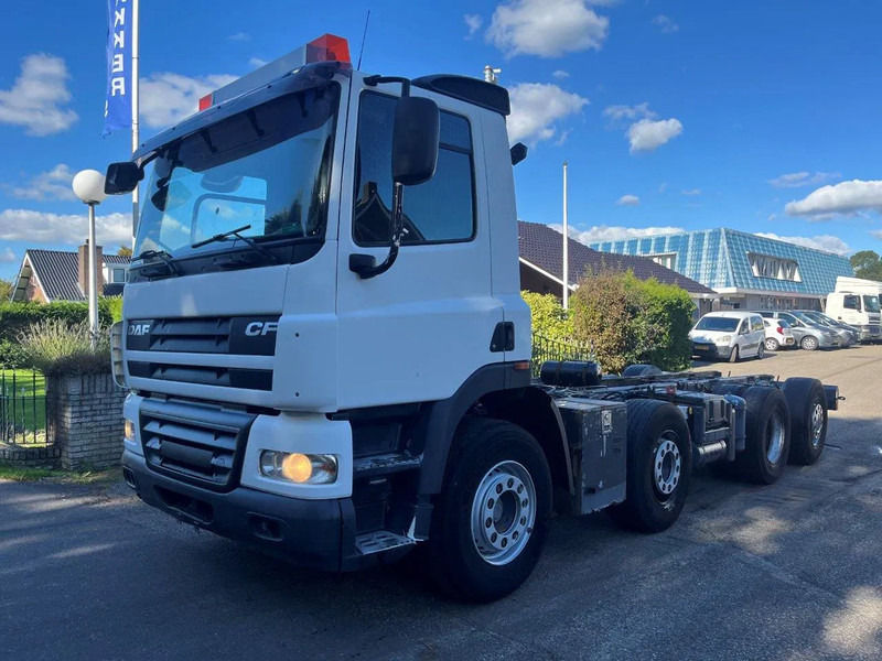 DAF 85.360 8X2 SINGLE CAB CHASSIS - Вантажівка шасі: фото 1 DAF 85.360 8X2 SINGLE CAB CHASSIS - Вантажівка шасі: фото 1