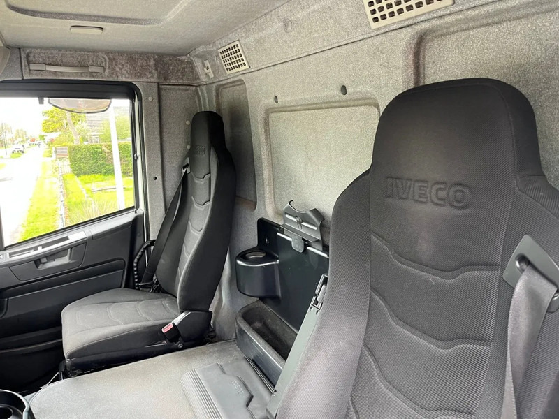 Вантажівка з закритим кузовом Iveco Stralis 190 310 HP ORIGINAL HOLLAND TRUCK EXCELLENT CONDITION: фото 16 Вантажівка з закритим кузовом Iveco Stralis 190 310 HP ORIGINAL HOLLAND TRUCK EXCELLENT CONDITION: фото 16