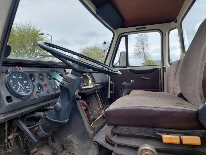 Самоскид вантажівка MAN 32.240 6x4 FULL STEEL SPRING KIPPER MANUAL GEARBOX: фото 8