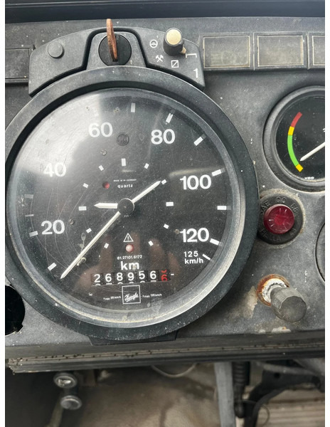 Самоскид вантажівка MAN 32.240 6x4 FULL STEEL SPRING KIPPER MANUAL GEARBOX: фото 11