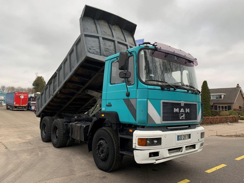 MAN 33.372 6X4 KIPPER MANUAL ZF GEARBOX - Самоскид вантажівка: фото 2 MAN 33.372 6X4 KIPPER MANUAL ZF GEARBOX - Самоскид вантажівка: фото 2