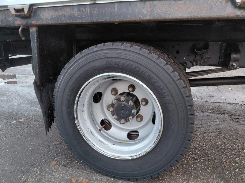 Mitsubishi Canter 7C15 4x2 STEEL SPRING MANUAL GEARBOX - Бортова вантажівка/ Платформа: фото 5 Mitsubishi Canter 7C15 4x2 STEEL SPRING MANUAL GEARBOX - Бортова вантажівка/ Платформа: фото 5