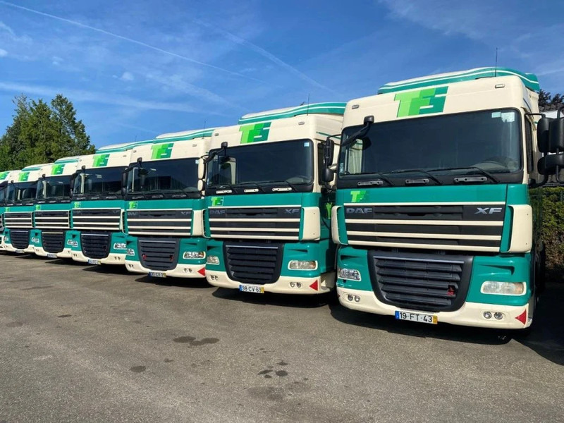 DAF XF 105.410 4 PIECES AVAILABLE - Тягач: фото 3 DAF XF 105.410 4 PIECES AVAILABLE - Тягач: фото 3