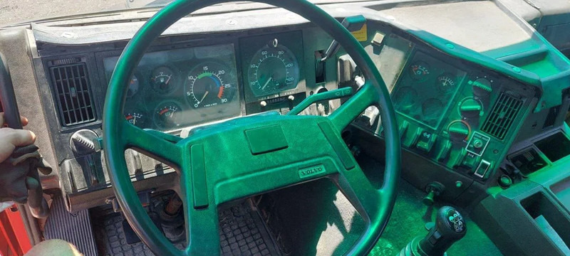 Самоскид вантажівка, Вантажівка з маніпулятором Volvo FL 10.320 4x2 Kipper Crane Steel Suspension: фото 15
