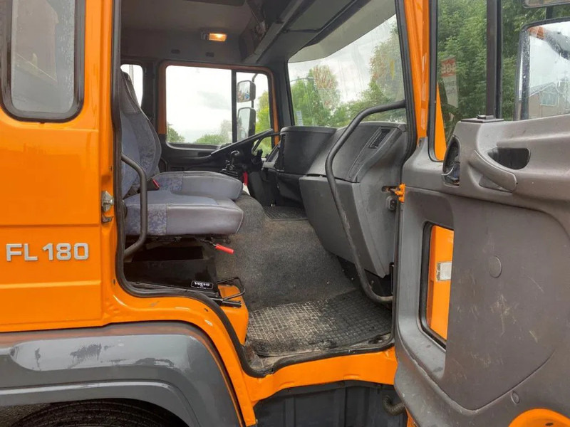 Volvo FL 614 FL 180 - Вантажівка з закритим кузовом: фото 3 Volvo FL 614 FL 180 - Вантажівка з закритим кузовом: фото 3