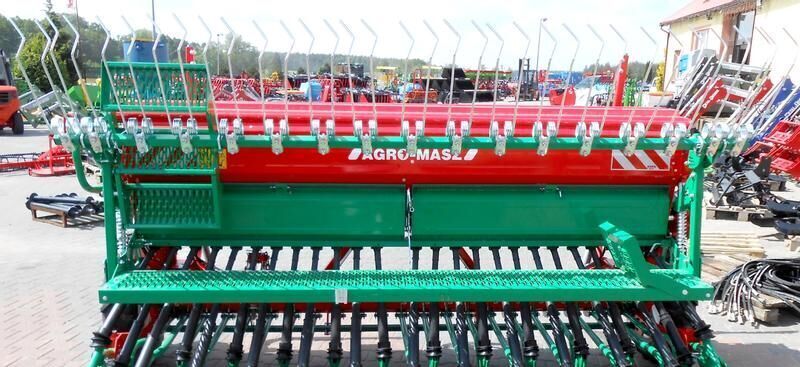 AGRO-MASZ Seed drill/ Siewnik rzędowy SR-270 - Сівалка: фото 2 AGRO-MASZ Seed drill/ Siewnik rzędowy SR-270 - Сівалка: фото 2
