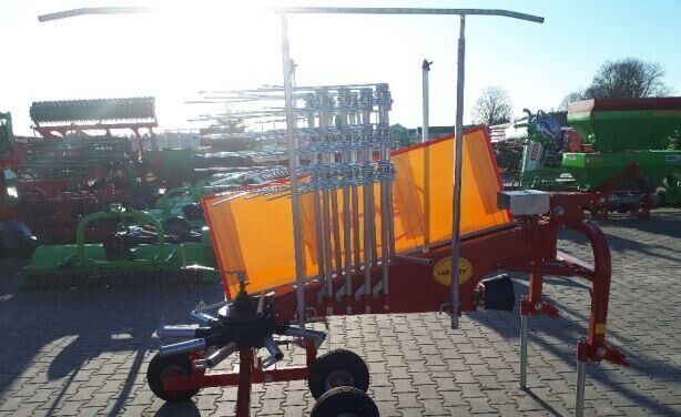 JAR-MET Kreiselschwader/ Rotary rake/ Zgrabiarka karuzelowa 3,5m - Сіноворушилка: фото 4 JAR-MET Kreiselschwader/ Rotary rake/ Zgrabiarka karuzelowa 3,5m - Сіноворушилка: фото 4