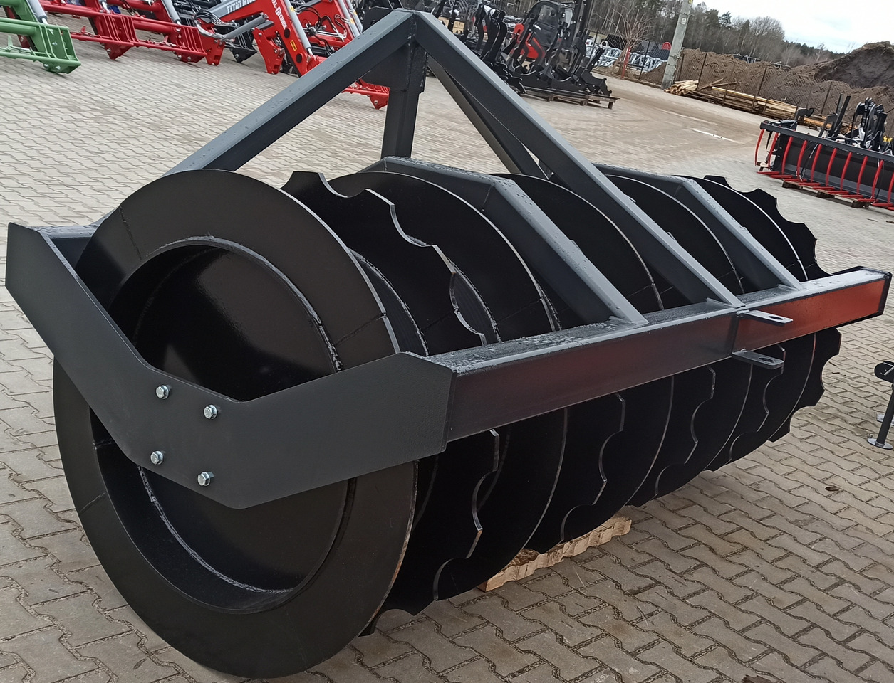 METAL-TECHNIK Wał pryzmowy - Каток польовий: фото 2 METAL-TECHNIK Wał pryzmowy - Каток польовий: фото 2