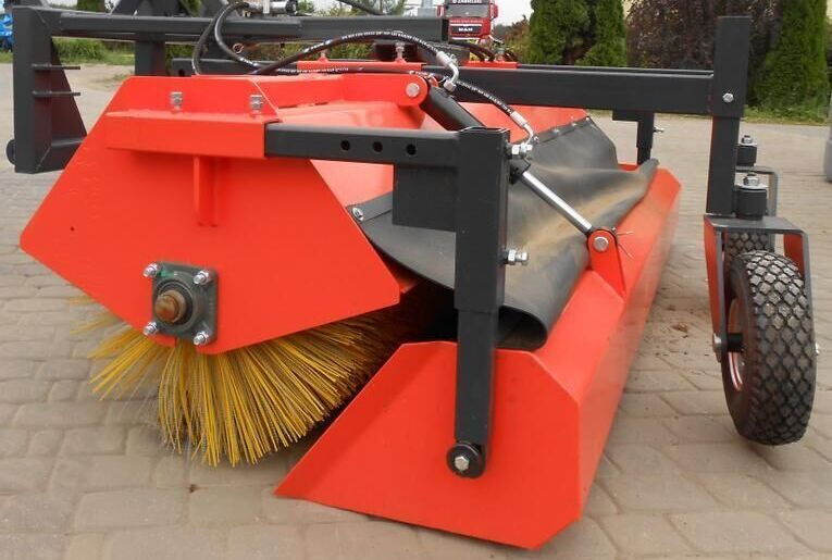 METAL-TECHNIK Zamiatarka 2m/ New Sweeper / Barredora de 2 m - Щітка дорожня в категорії Підмітально-прибиральні машини: фото 1 METAL-TECHNIK Zamiatarka 2m/ New Sweeper / Barredora de 2 m - Щітка дорожня в категорії Підмітально-прибиральні машини: фото 1