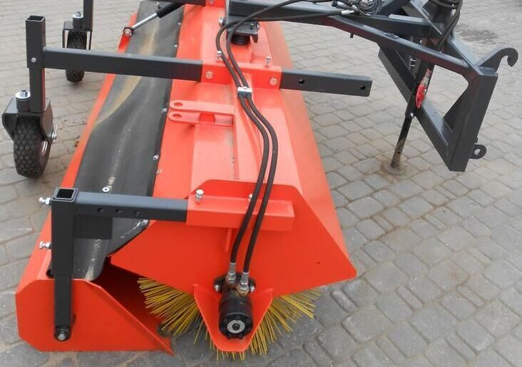 METAL-TECHNIK Zamiatarka 2m/ New Sweeper / Barredora de 2 m - Щітка дорожня в категорії Підмітально-прибиральні машини: фото 5 METAL-TECHNIK Zamiatarka 2m/ New Sweeper / Barredora de 2 m - Щітка дорожня в категорії Підмітально-прибиральні машини: фото 5