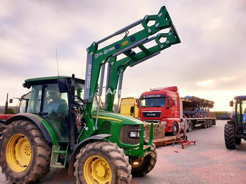 Metal-Technik Frontlader für John Deere 5085 M / Ładowacz czołowy na John Deer - Фронтальний навантажувач для трактора в категорії Трактори: фото 1 Metal-Technik Frontlader für John Deere 5085 M / Ładowacz czołowy na John Deer - Фронтальний навантажувач для трактора в категорії Трактори: фото 1