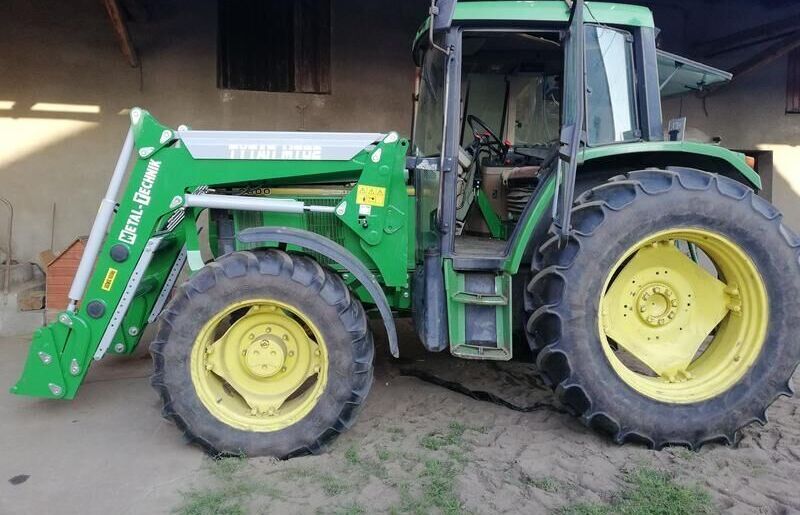 Metal-Technik Frontlader für John Deere 6430 / Ładowacz czołowy do John Deere - Фронтальний навантажувач для трактора в категорії Трактори: фото 1 Metal-Technik Frontlader für John Deere 6430 / Ładowacz czołowy do John Deere - Фронтальний навантажувач для трактора в категорії Трактори: фото 1