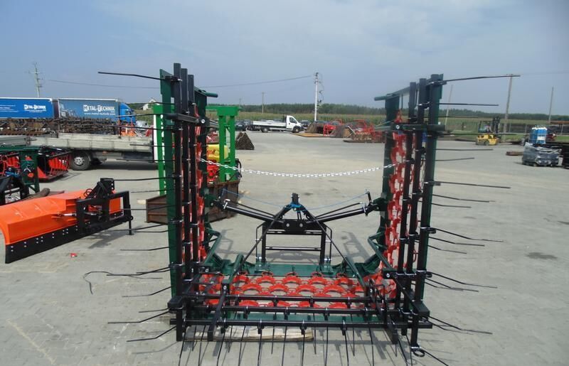 Metal-Technik Włoko-chwastownik 6m - Луговa борона: фото 2 Metal-Technik Włoko-chwastownik 6m - Луговa борона: фото 2