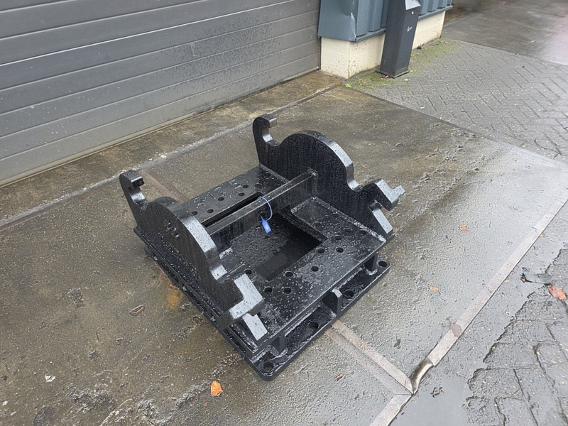 Kopplaat cw 45 breedt adaptor plate - Зчіпний пристрій в категорії Будівельна техніка: фото 5 Kopplaat cw 45 breedt adaptor plate - Зчіпний пристрій в категорії Будівельна техніка: фото 5