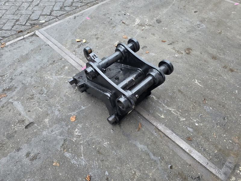 Snelwissel cw 10 mechanisch coupler verachtert cw 10 snelwissel - Зчіпний пристрій в категорії Будівельна техніка: фото 3 Snelwissel cw 10 mechanisch coupler verachtert cw 10 snelwissel - Зчіпний пристрій в категорії Будівельна техніка: фото 3