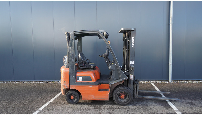 Nissan PD01A18PQ 1.8T FORKLIFT TRIPLEX SIDESHIFT - Будівельна техніка: фото 5 Nissan PD01A18PQ 1.8T FORKLIFT TRIPLEX SIDESHIFT - Будівельна техніка: фото 5