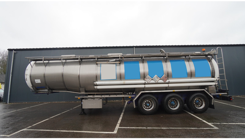 Burg 3 AXLE WATER TANK 32.000LTR - Напівпричіп цистерна: фото 1 Burg 3 AXLE WATER TANK 32.000LTR - Напівпричіп цистерна: фото 1