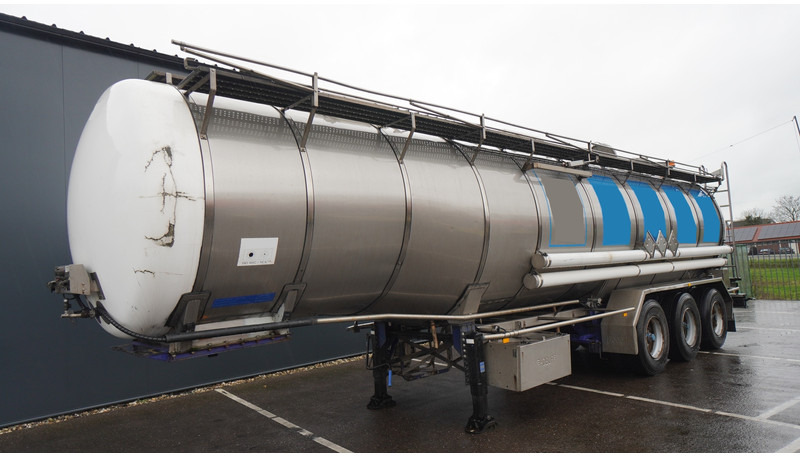 Burg 3 AXLE WATER TANK 32.000LTR - Напівпричіп цистерна: фото 2 Burg 3 AXLE WATER TANK 32.000LTR - Напівпричіп цистерна: фото 2