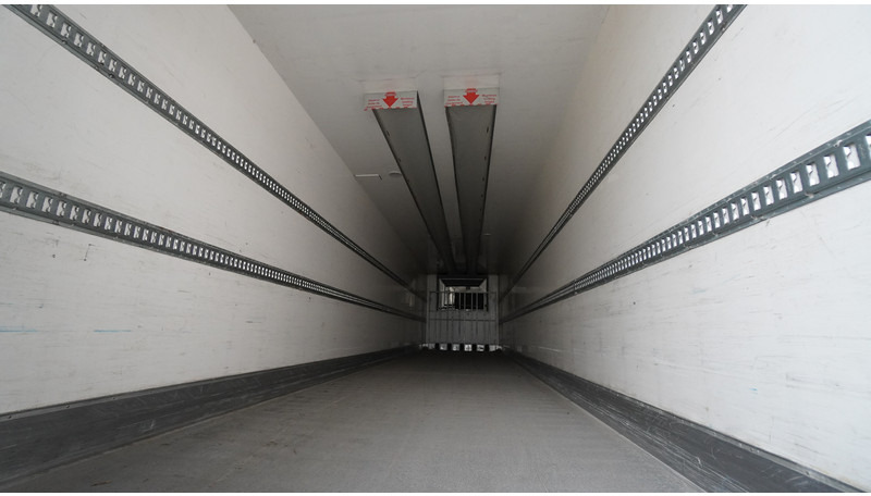 Chereau 3 AXLE FRIGO TRAILER THERMO KING SLX-E 300 - Рефрижератор напівпричіп: фото 4 Chereau 3 AXLE FRIGO TRAILER THERMO KING SLX-E 300 - Рефрижератор напівпричіп: фото 4