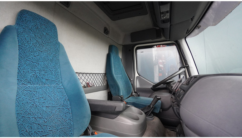 Вантажівка з закритим кузовом DAF LF 45.180 EURO 3 CLOSED BOX 290.000KM MANUAL GEARBOX: фото 7