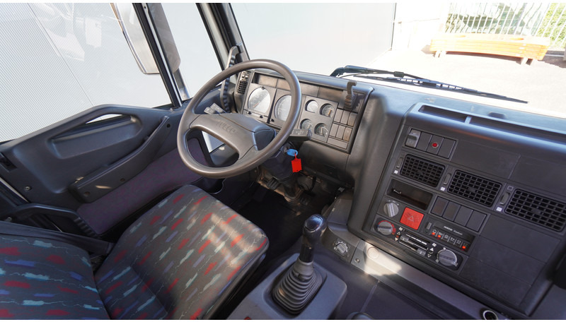 Iveco EUROTRAKKER CURSOR 350 6X4 FLATBED WITH PALFINGER PK 20002 CRANE - Вантажівка з маніпулятором: фото 5 Iveco EUROTRAKKER CURSOR 350 6X4 FLATBED WITH PALFINGER PK 20002 CRANE - Вантажівка з маніпулятором: фото 5