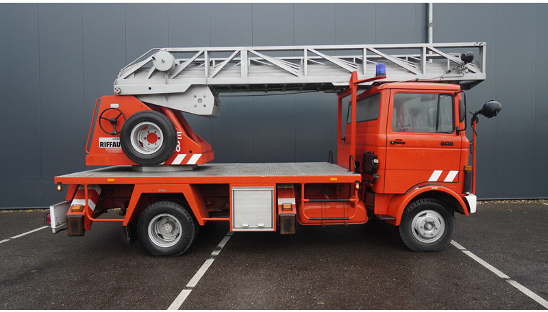 Mercedes-Benz 809 FIRE LADDER TRUCK 13.100KM MANUAL GEARBOX - Пожежна машина: фото 4 Mercedes-Benz 809 FIRE LADDER TRUCK 13.100KM MANUAL GEARBOX - Пожежна машина: фото 4