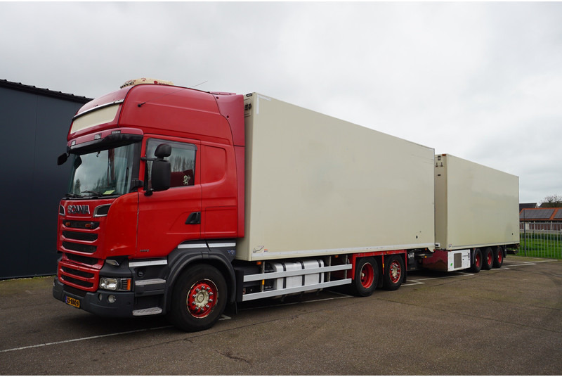 Scania R 580 V8 6X2 FRIGO RETARDER IN COMBI WITH BURG TRAILER - Рефрижератор вантажівка: фото 3 Scania R 580 V8 6X2 FRIGO RETARDER IN COMBI WITH BURG TRAILER - Рефрижератор вантажівка: фото 3