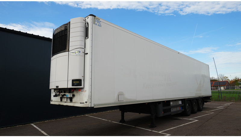 Schmitz Cargobull 3 AXLE FRIGO TRAILER - Рефрижератор напівпричіп: фото 2 Schmitz Cargobull 3 AXLE FRIGO TRAILER - Рефрижератор напівпричіп: фото 2