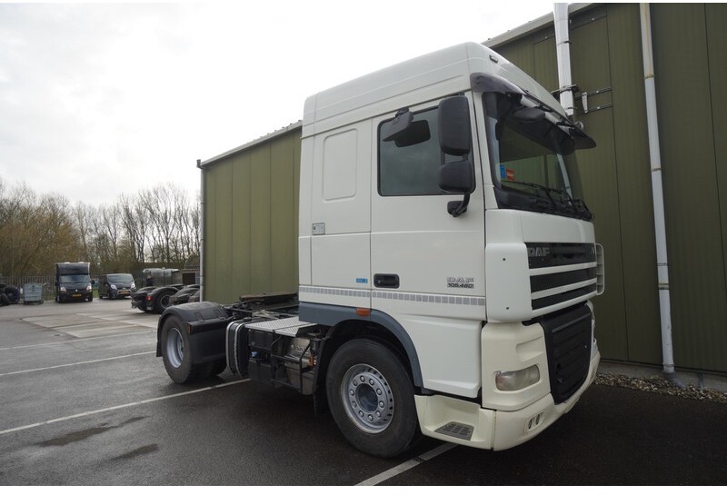DAF XF 105.460 FT SPACECAB RETARDER PTO - Тягач: фото 4 DAF XF 105.460 FT SPACECAB RETARDER PTO - Тягач: фото 4