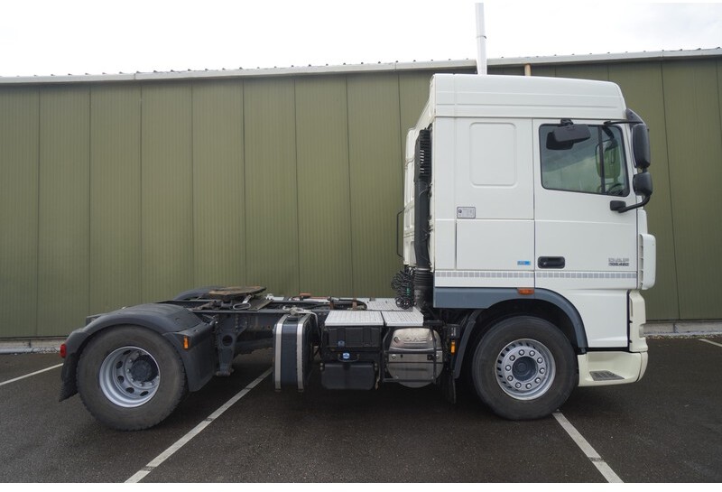 DAF XF 105.460 FT SPACECAB RETARDER PTO - Тягач: фото 2 DAF XF 105.460 FT SPACECAB RETARDER PTO - Тягач: фото 2