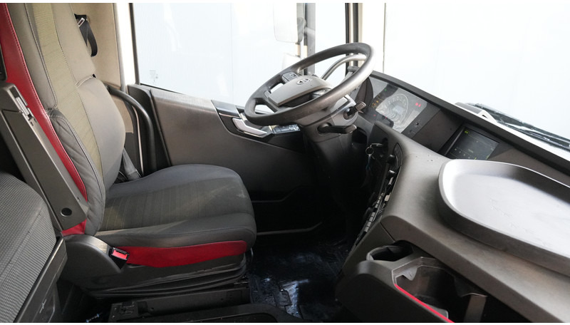 Volvo FH 420 6X2 ADR 881.000KM - Тягач: фото 5 Volvo FH 420 6X2 ADR 881.000KM - Тягач: фото 5