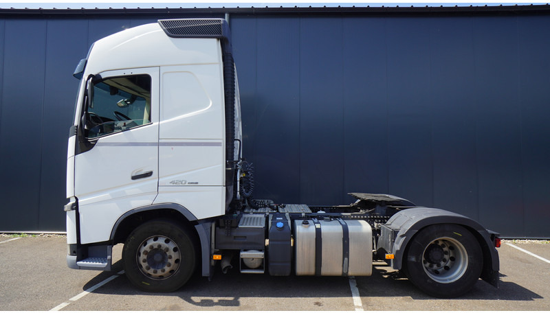 Volvo FH420 4X2 ADR EURO6 - Тягач: фото 1 Volvo FH420 4X2 ADR EURO6 - Тягач: фото 1