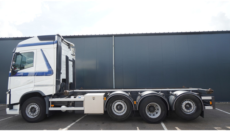 Volvo FH 460 8X2 20 FT CONTAINER TRANSPORT TRUCK - Контейнеровоз/ Змінний кузов вантажівка: фото 1 Volvo FH 460 8X2 20 FT CONTAINER TRANSPORT TRUCK - Контейнеровоз/ Змінний кузов вантажівка: фото 1