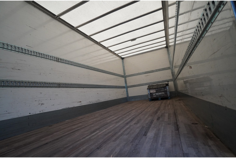 Volvo FL 280 CLOSED BOX BROKEN ENGINE NOT DRIVABLE - Вантажівка з закритим кузовом: фото 4 Volvo FL 280 CLOSED BOX BROKEN ENGINE NOT DRIVABLE - Вантажівка з закритим кузовом: фото 4