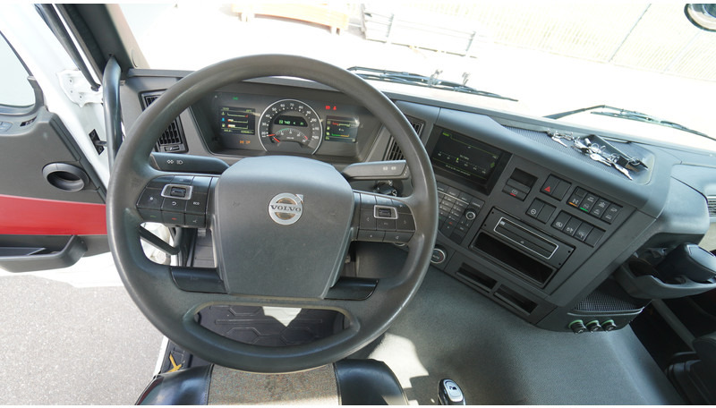 Volvo FMX 460 8X4 OPEN BOX WITH HIAB X-HIPRO 232 E-3 CRANE - Вантажівка з маніпулятором: фото 5 Volvo FMX 460 8X4 OPEN BOX WITH HIAB X-HIPRO 232 E-3 CRANE - Вантажівка з маніпулятором: фото 5