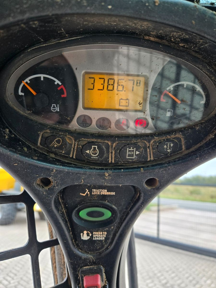 Колісний навантажувач Bobcat S450: фото 11 Колісний навантажувач Bobcat S450: фото 11