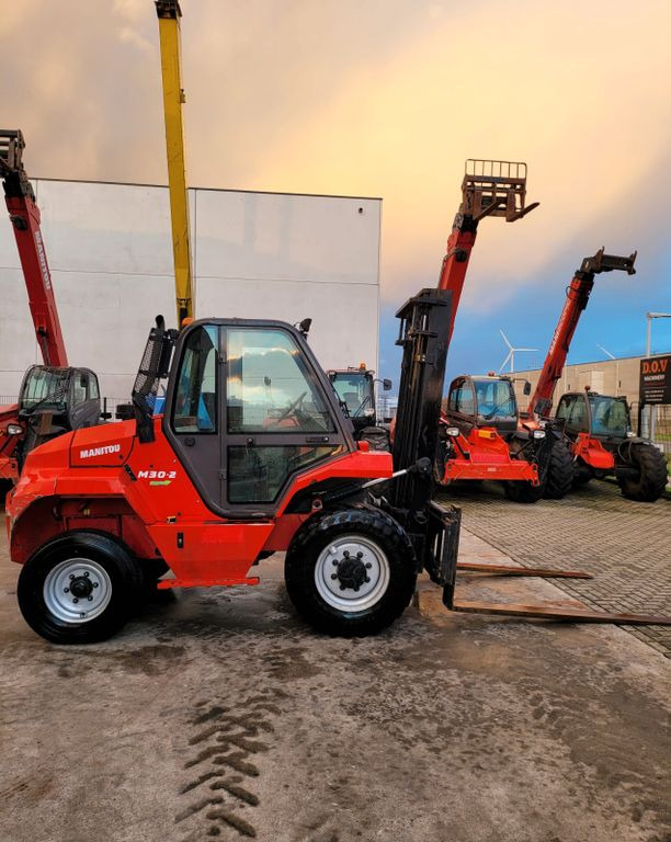 Manitou M30-2 - Дизельний навантажувач: фото 4 Manitou M30-2 - Дизельний навантажувач: фото 4
